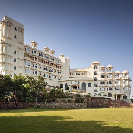 Bhairavgarh Palace Удайпур Екстериор снимка