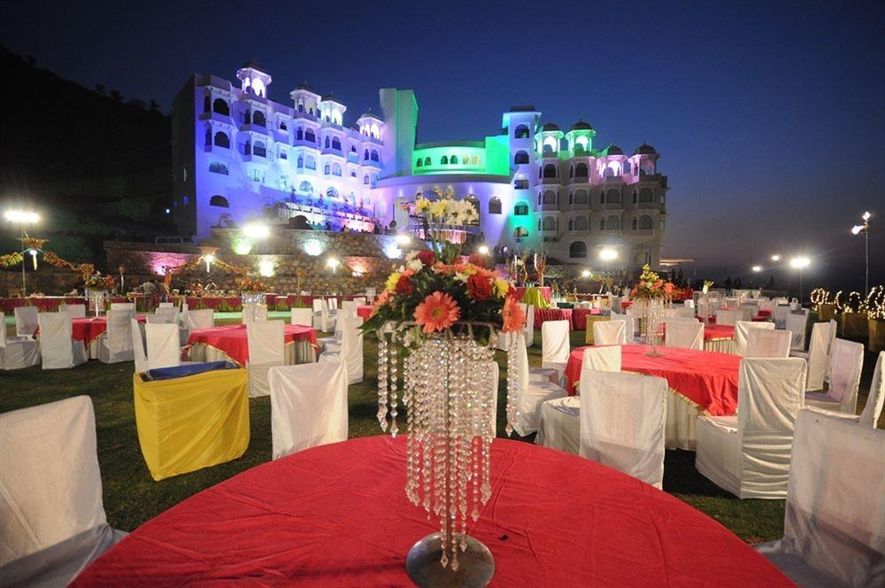 Bhairavgarh Palace Удайпур Екстериор снимка